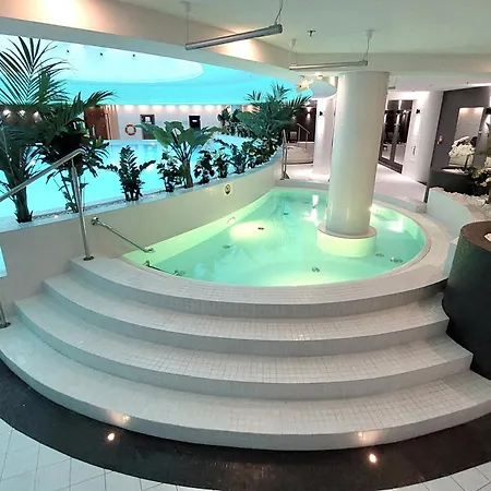 Hanza Tower Stett-inn Business & شقة *
