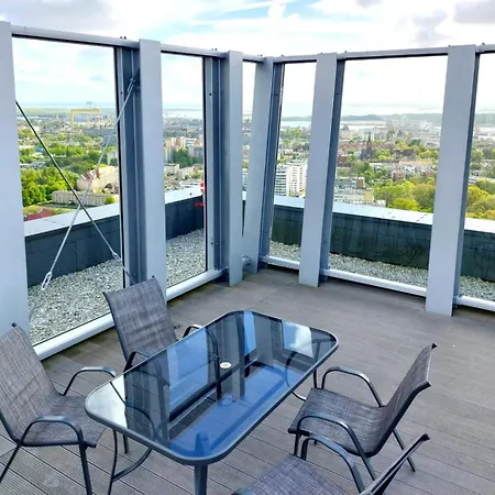 Hanza Tower Stett-inn Business & *