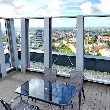 Hanza Tower Stett-inn Business & شقة شتشيتسين