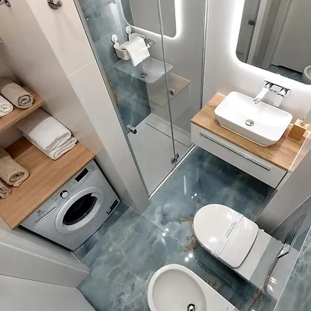 Hanza Tower Stett-inn Business & شقة *